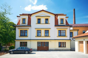  Vila Encore  Валаске Мезиричи